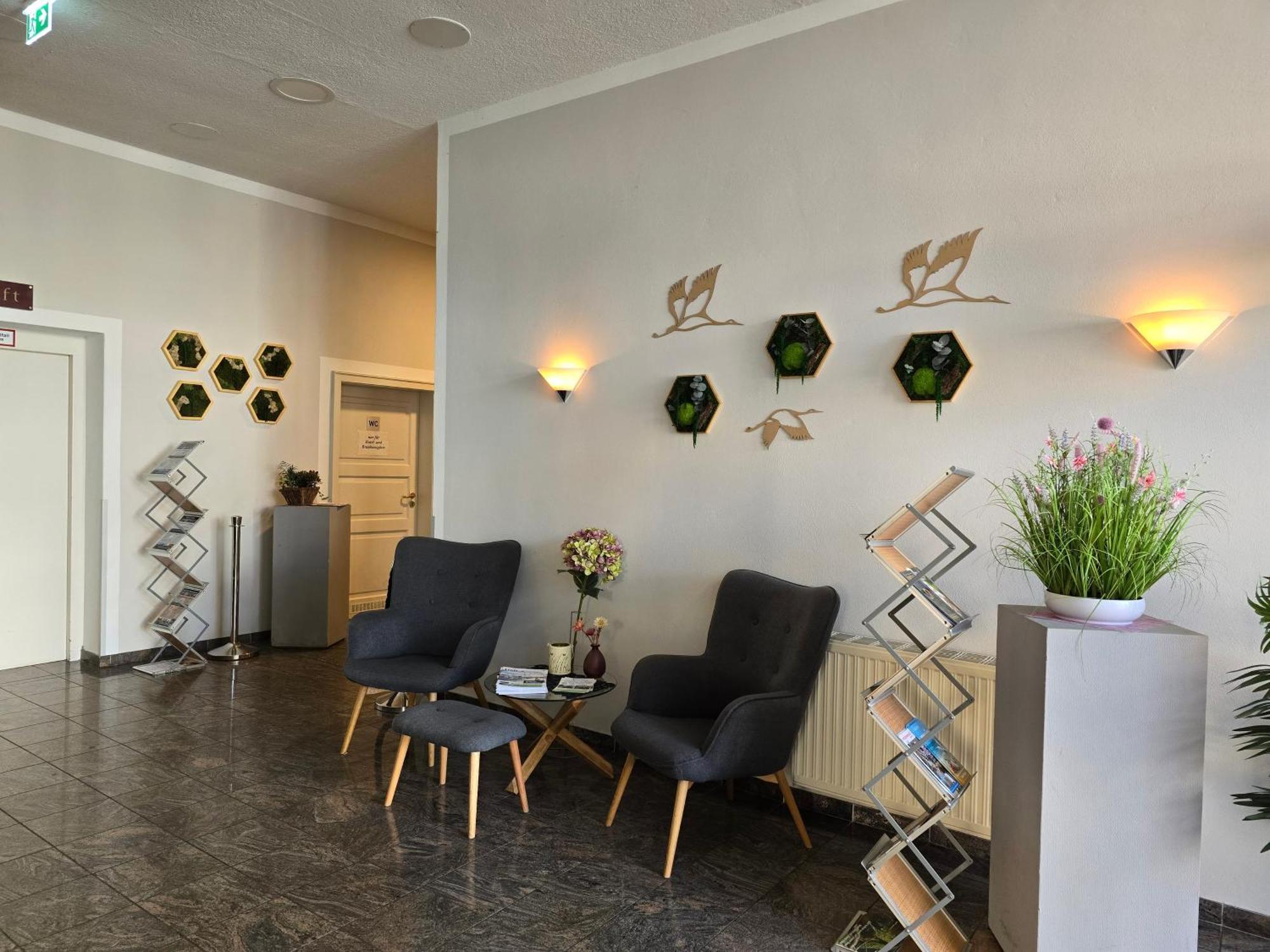 Hotel Am Markt & Brauhaus Stadtkrug Ueckermunde Bagian luar foto